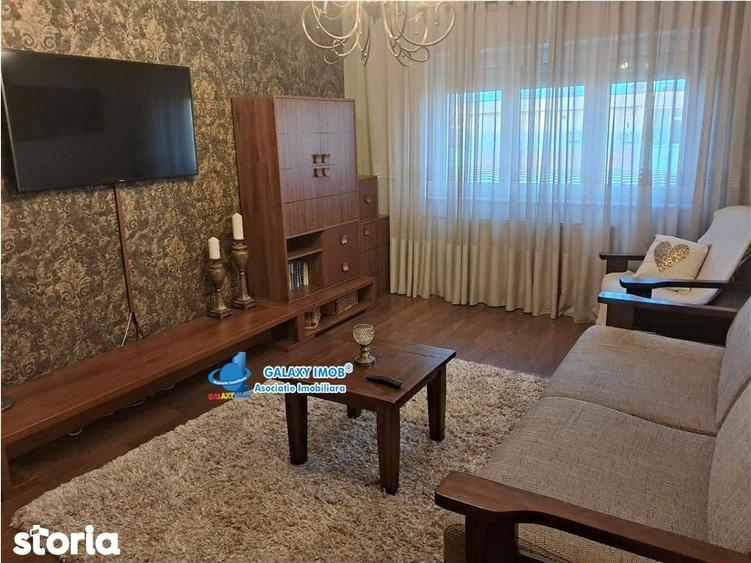 Apartament cu 3 camere decomandat în Banat