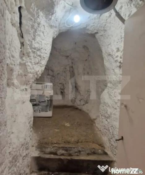 Casă cu 3 camere cu Teren 305 Mp în Schei