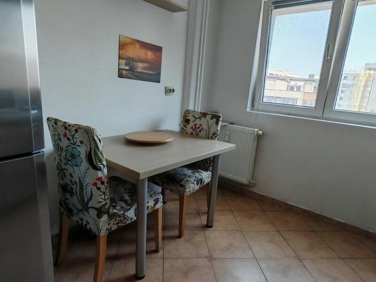 Apartament cu 2 camere semidecomandat, mobilat în Obor