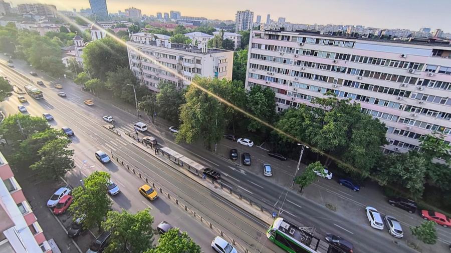 Apartament cu 4 camere decomandat, mobilat în Ștefan cel Mare