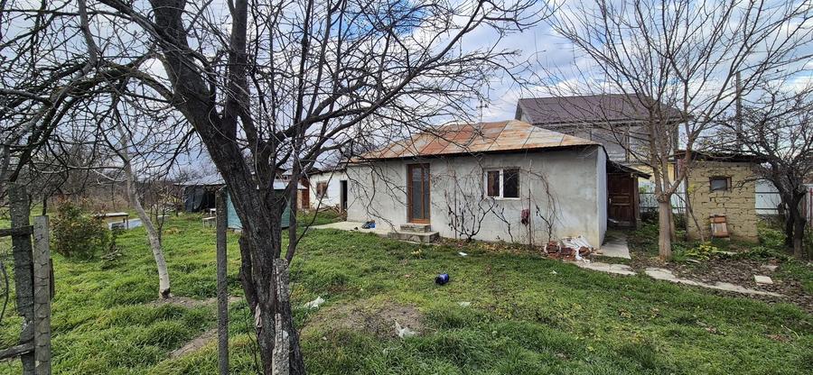 Casă cu 2 camere în Central