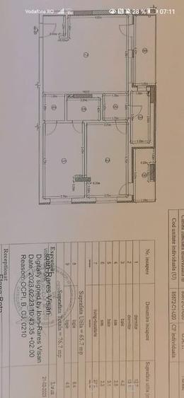 Apartament cu 3 camere semidecomandat în Florești