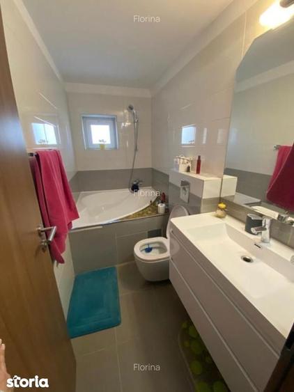 Apartament cu 3 camere decomandat, mobilat în Centrul Civic