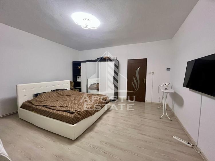 Apartament cu 2 camere decomandat, mobilat în Medicină
