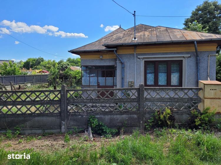 Casă cu 3 camere cu Teren 1450 Mp în Răzvad