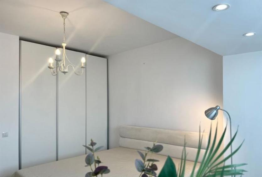 Decebal | 3 Camere | Decomandat | Lux | 9/9 - 10
