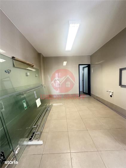 Spațiu comercial, de 160 mp, în Nord