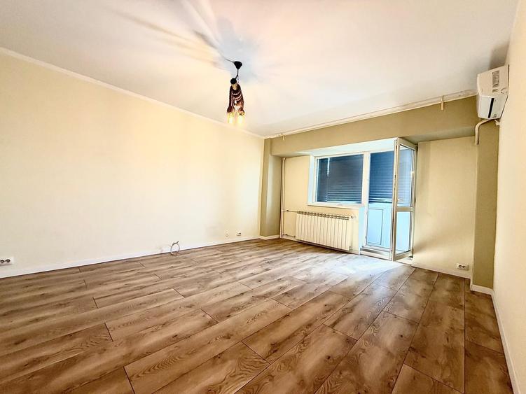 Apartament cu 2 camere decomandat în P-ța Alba Iulia