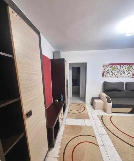 Apartament cu 2 camere semidecomandat în Tomis Nord