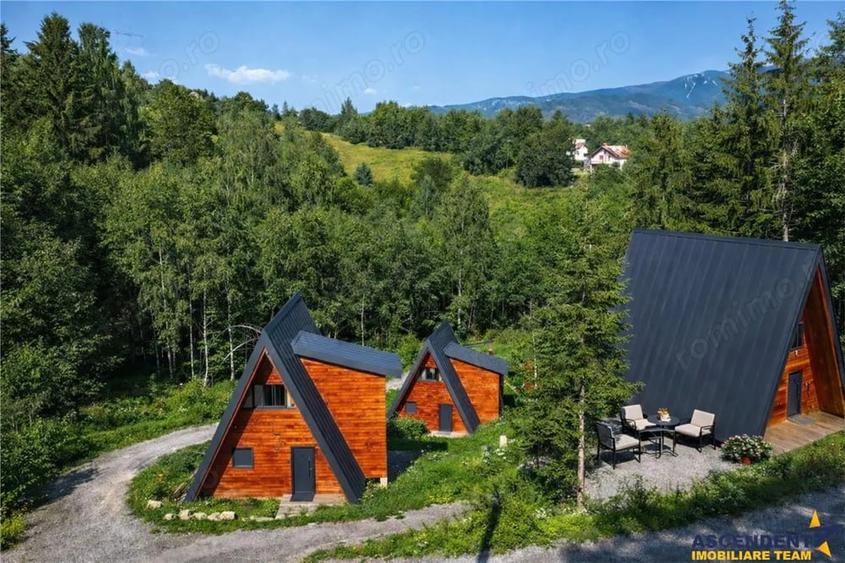 Casă cu Teren 4000 Mp în Moieciu