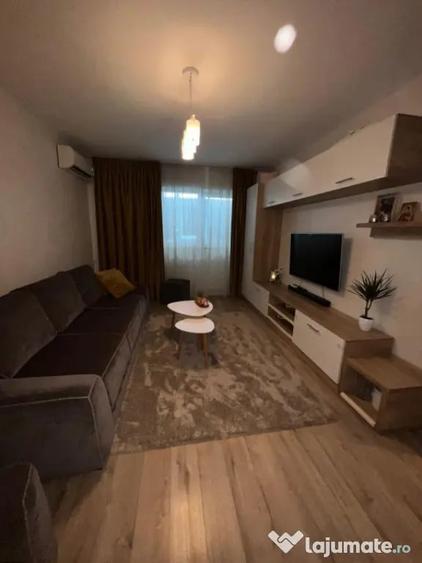 Apartament cu 2 camere decomandat în Sud