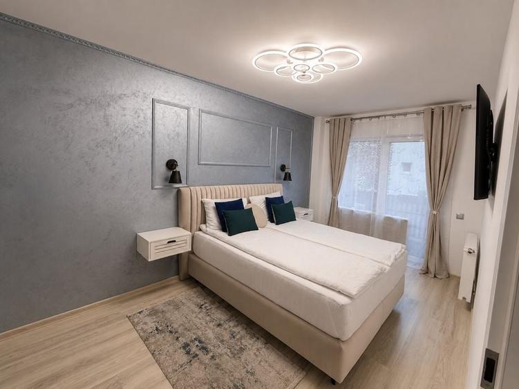 Apartament cu 3 camere decomandat în Florești
