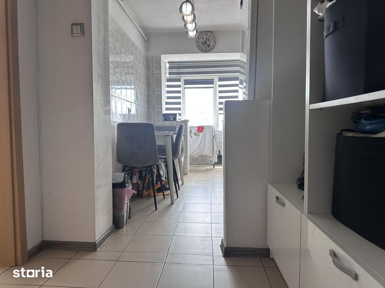 Primitor ?i luminos! Vanzare apartament cu 2 camere in M6, Targovi?te. - 10