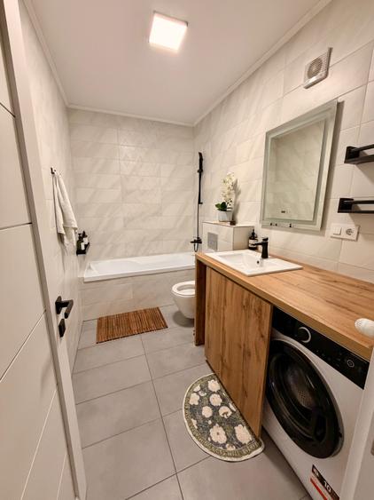 Apartament cu 2 camere decomandat în Lotus