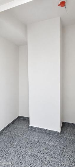 Spațiu comercial, de 2.5 mp, în Central