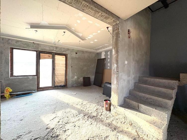 Casă cu 3 camere cu Teren 90 Mp în Gai