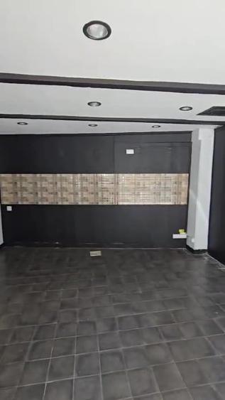 Spațiu comercial, de 22.719999313354 mp, în P-ța Romană