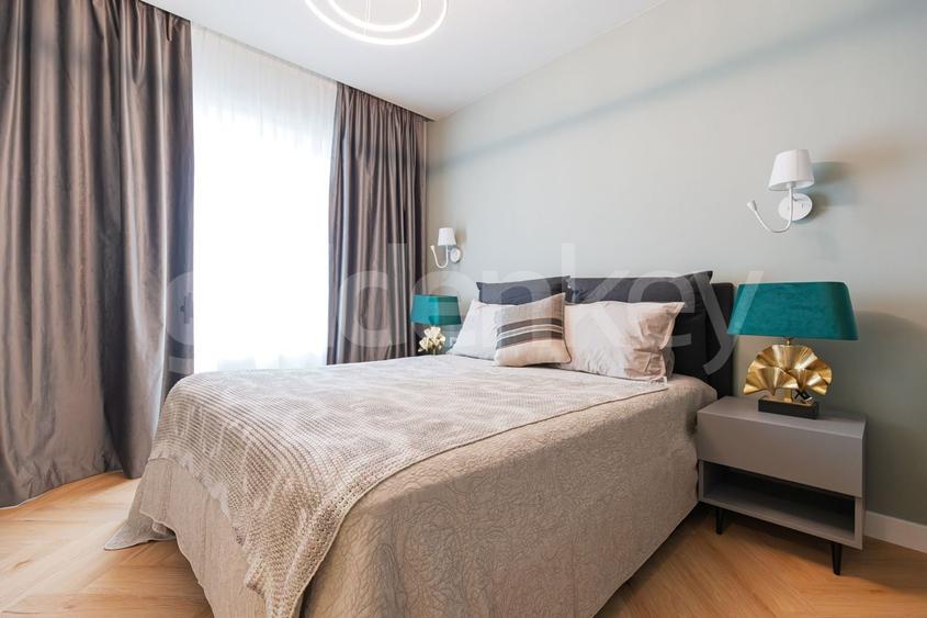 Apartament cu 3 camere decomandat, mobilat în Barbu Văcărescu