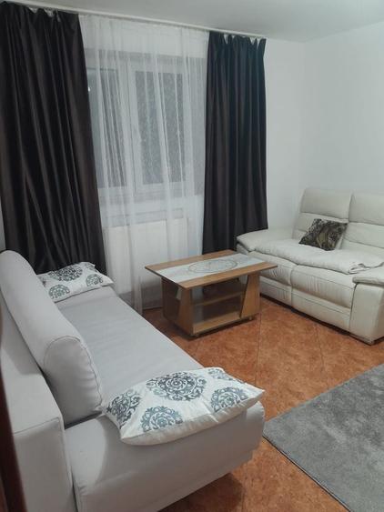 Apartament cu 2 camere în Decebal