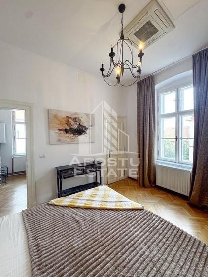 Apartament cu 4 camere decomandat, mobilat în Elisabetin