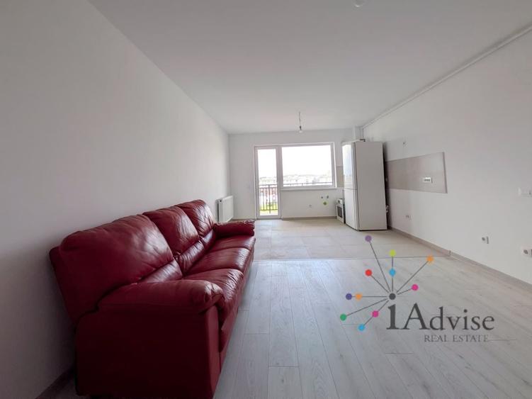 Apartament cu 2 camere semidecomandat în Tractorul