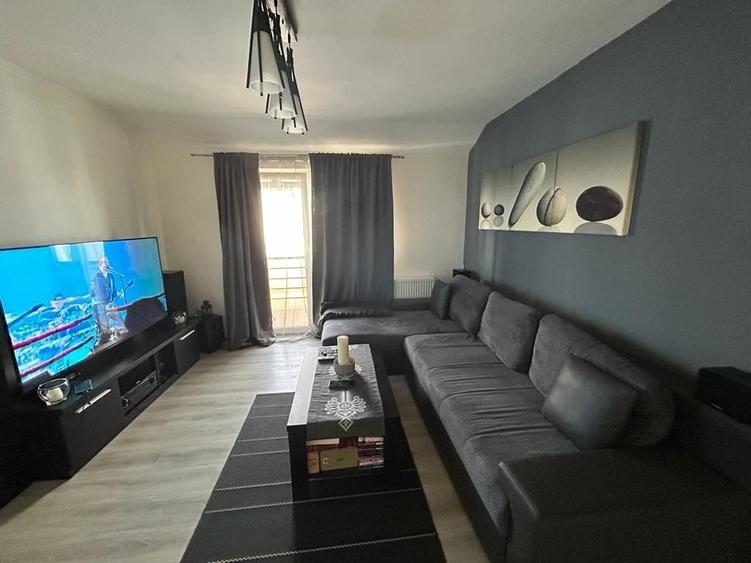 Apartament cu 2 camere decomandat în Șelimbăr