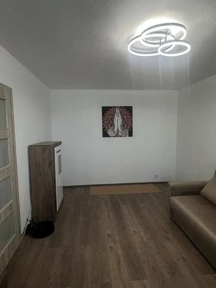Apartament 2 camere decomandat - zona Obor - 2