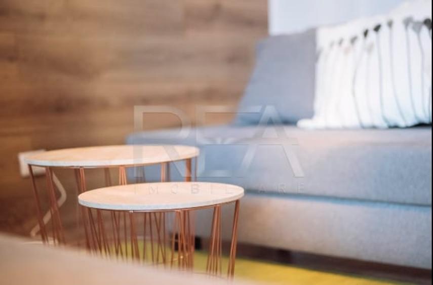 Apartament cu 4 camere decomandat, mobilat în Cantemir