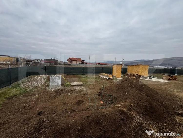 Casă cu 4 camere cu Teren 1134 Mp în Bărăbanț
