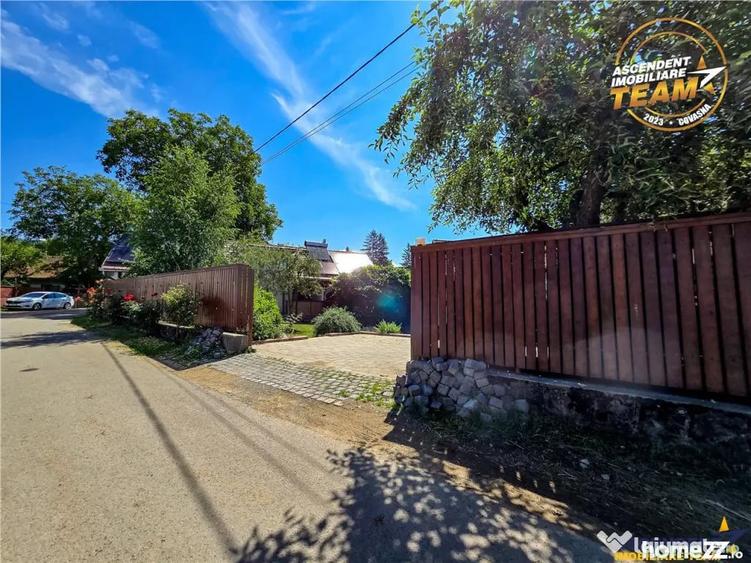 Casă cu 7 camere cu Teren 418 Mp în Central
