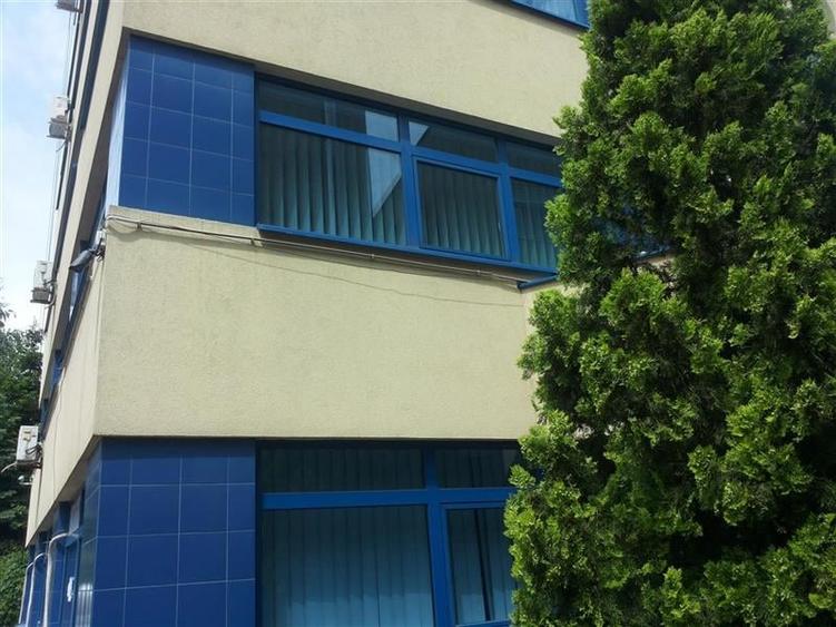 Vanzare spatii birouri - 230 mpc - pret/etaj - 15