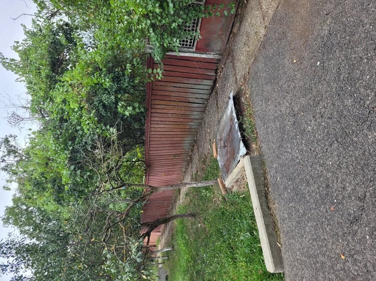 Casă cu 5 camere în Murani
