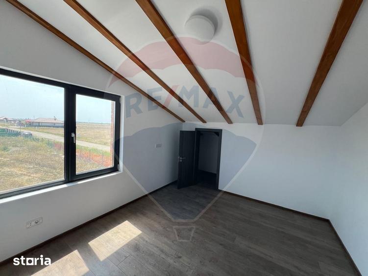 Casă cu 5 camere cu Teren 450 Mp în Nord