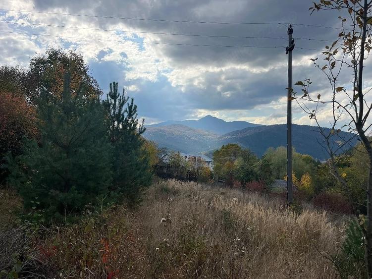 Teren de 1285 mp, în Hangu