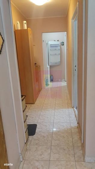 Apartament cu 3 camere decomandat în Morarilor