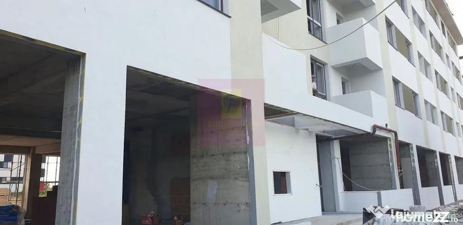 Spațiu comercial, de 330 mp, în Chiajna
