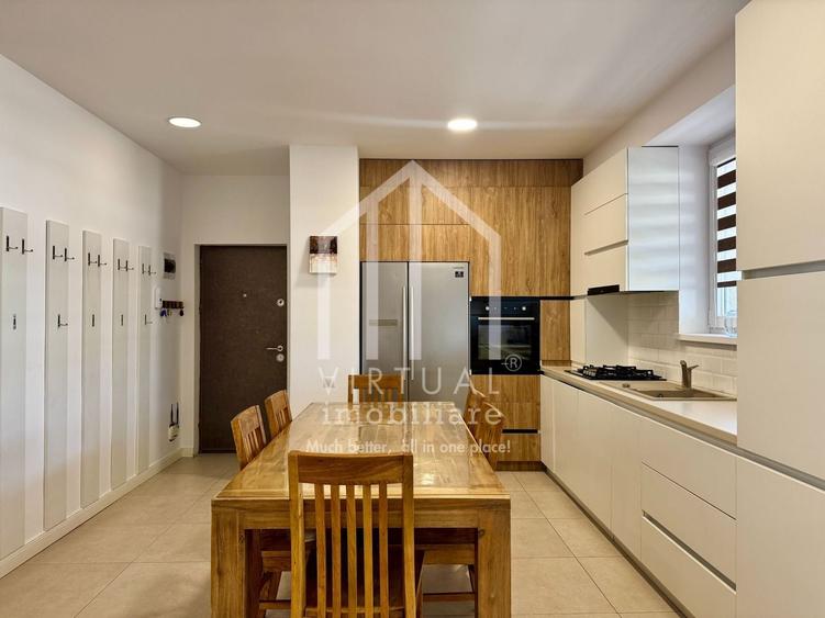 Apartament cu 4 camere semidecomandat, mobilat în Turnișor