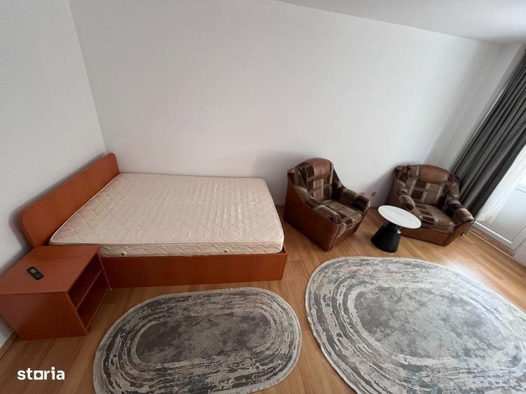 Garsonieră decomandată în Lacul Tei