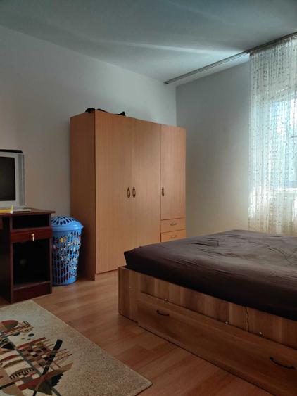 Apartament cu 2 camere decomandat în Rogerius