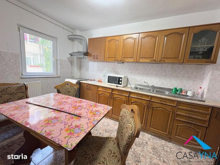 Apartament cu 3 camere decomandat în Nord