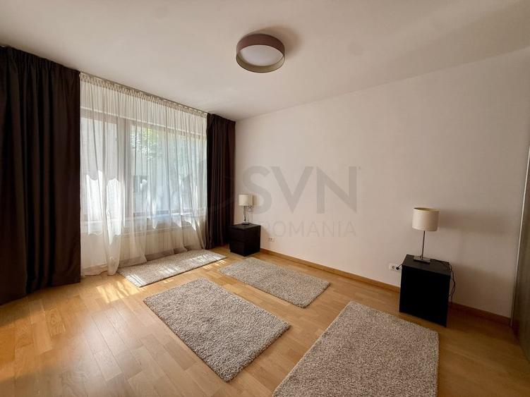 Apartament cu 3 camere semidecomandat în Aviatorilor