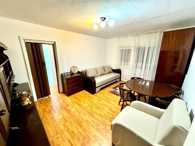 Apartament cu 2 camere semidecomandat în Gară
