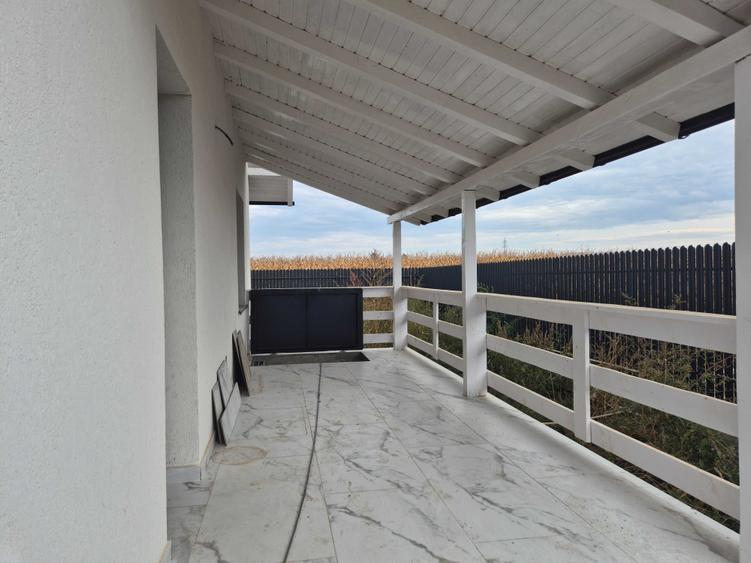 Casă cu 3 camere în Central