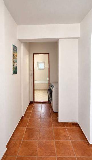 Apartament cu 3 camere în Aradului