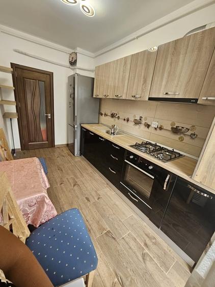 Apartament cu 2 camere decomandat în Metalurgiei