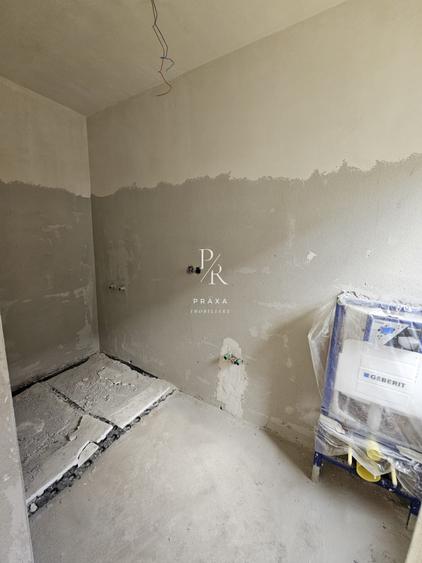 Duplex cu 4 camere cu Canalizare în Florești