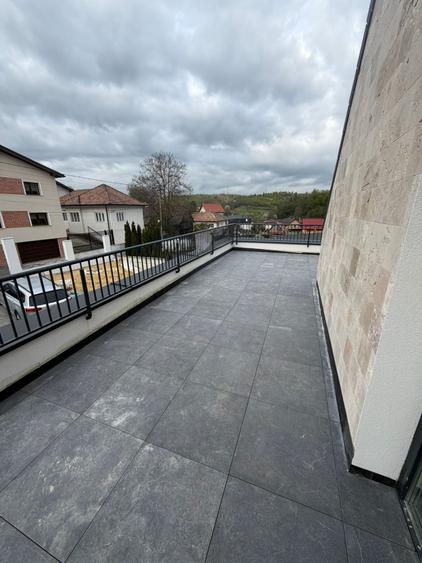 Casă individuală cu 6 camere cu Canalizare în Feleacu