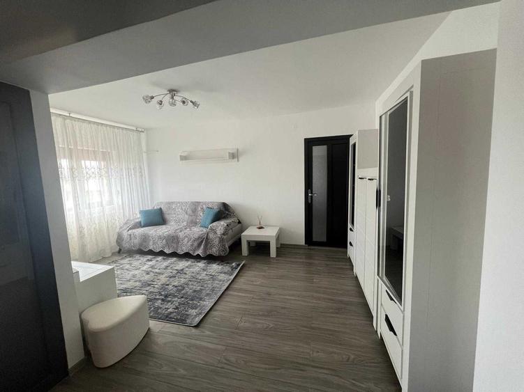 Apartament cu 2 camere semidecomandat în Ultracentral
