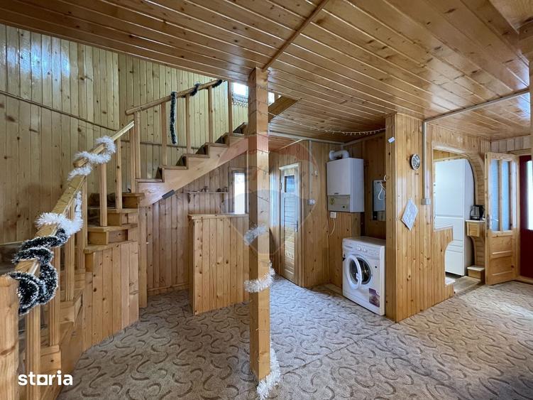 Casă cu 4 camere cu Teren 360 Mp în Central