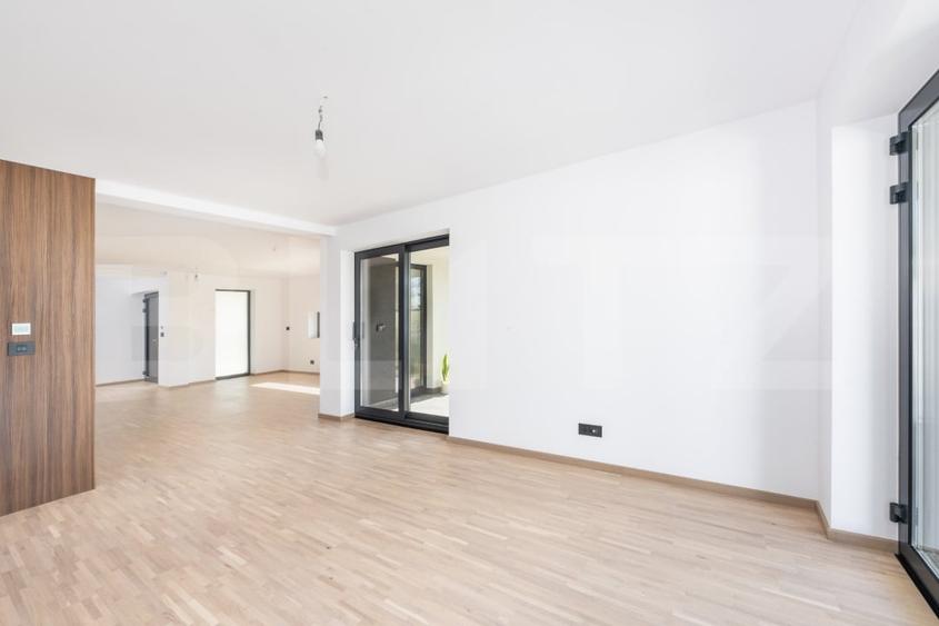 Duplex cu 4 camere cu Canalizare în Dumbrăvița